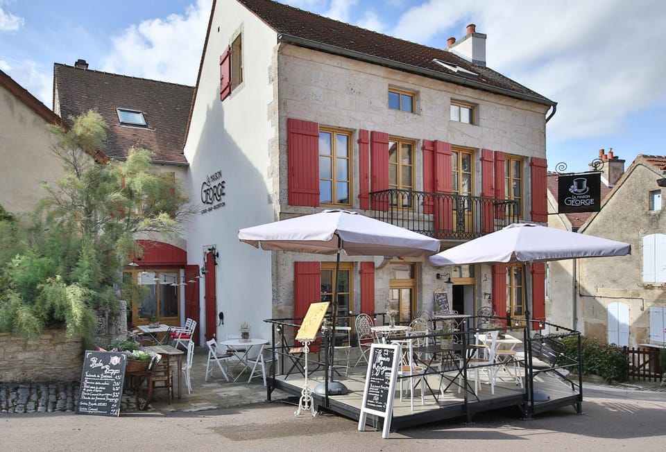 La Maison George Hotel in Bourgogne-Franche-Comté