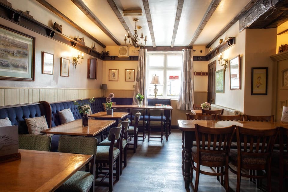 The Horse and Jockey Hotel in High Peak District