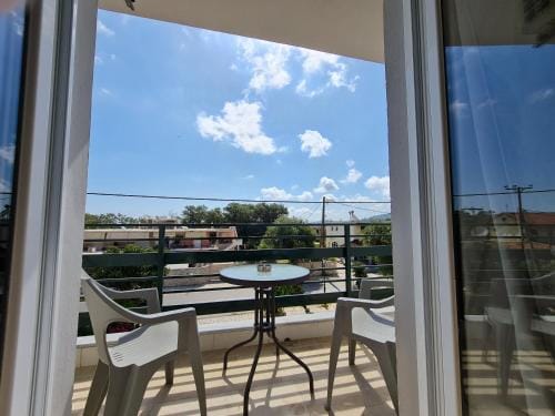 Fontana Apartments Hotel in Moraitika