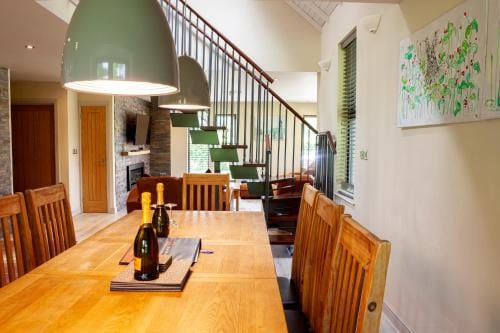 Elm Escapes Lodge in Llangunllo