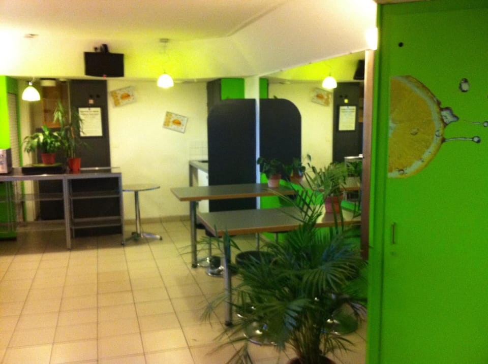 Lemon Hotel - Tourcoing Hotel in Flanders
