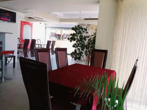 Хотел Дани Hotel in Blagoevgrad Province