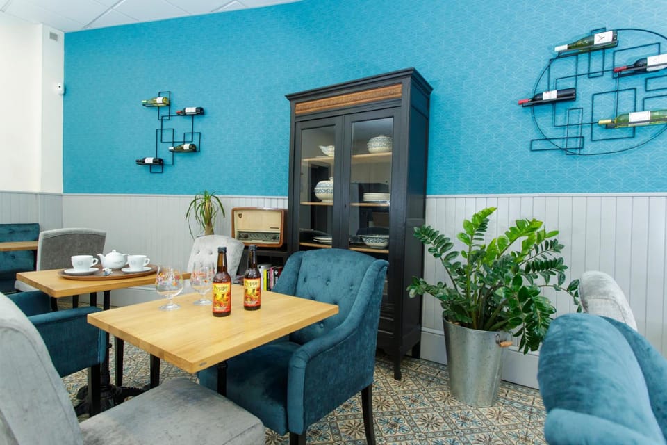 Logis Hotel & Restaurant de la Basilique Hotel in Hauts-de-France