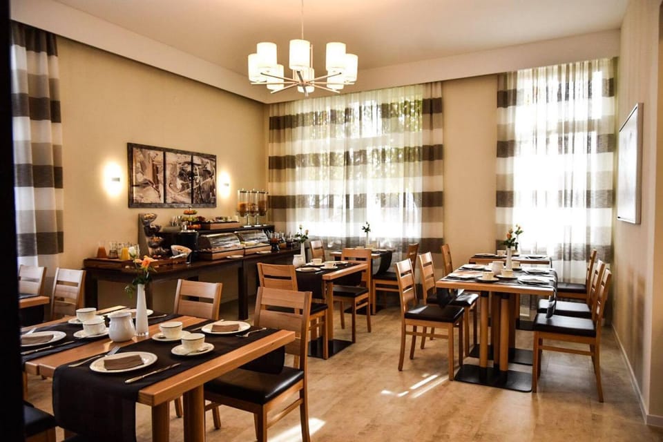 Martins Klause Airport Messe Hotel - Free Parking - Self Check-In available Hotel in Baden-Württemberg