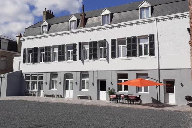 Les Appartements Fenelon Hotel in Hauts-de-France