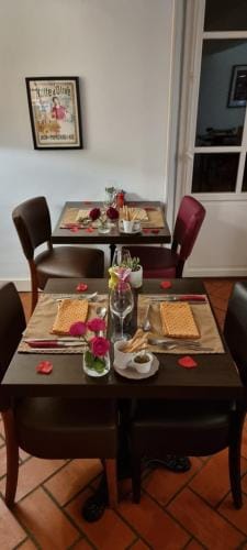 Le Belvedere - Chambres d'hotes de charme et Restaurant Hotel in Besse-sur-Issole