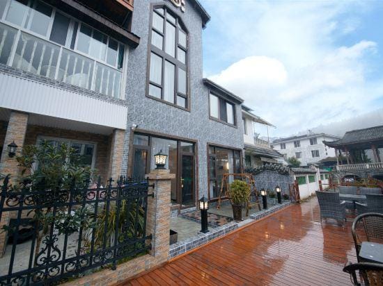 Qixi Guesthouse Hotel in Chengdu