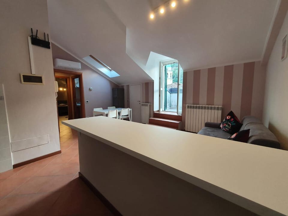 HH Hermoso Housing SERRAVALLE Hotel in Lombardy