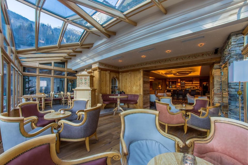 Bar/lounge