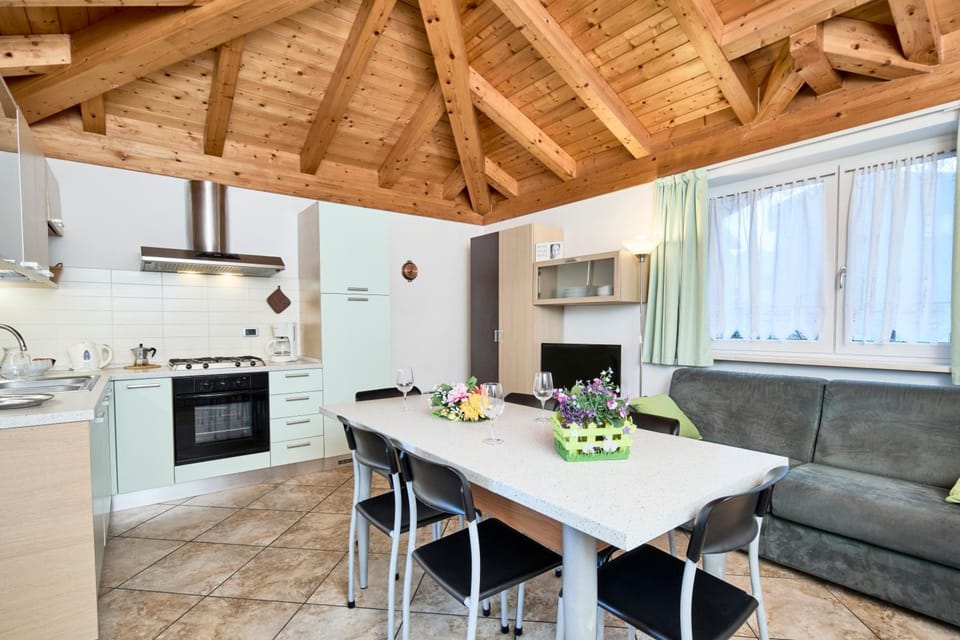 Bella Villa Apartments Hotel in Riva del Garda