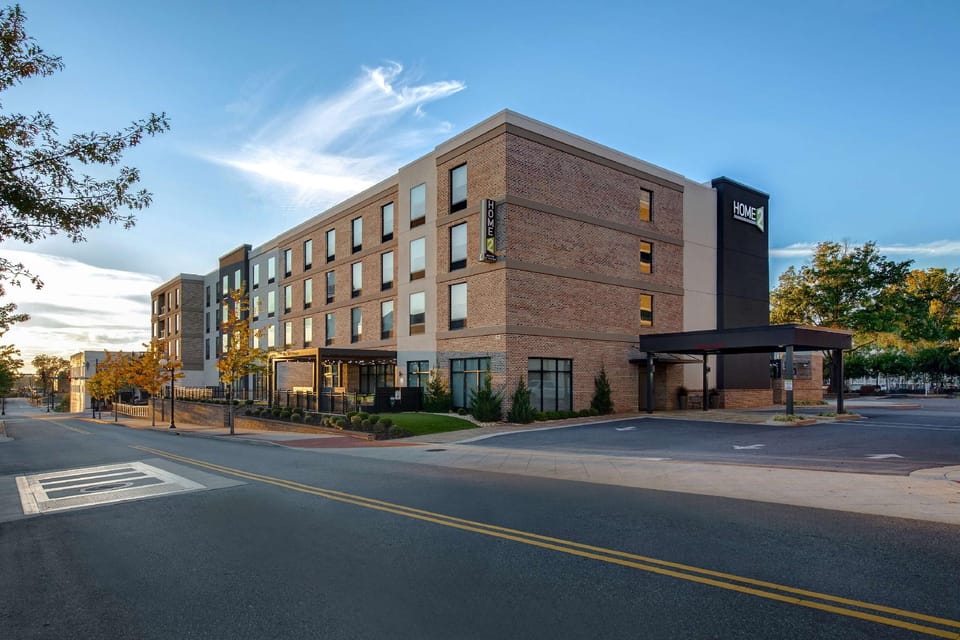Home2 Suites by Hilton Anderson Downtown Hotel in Anderson