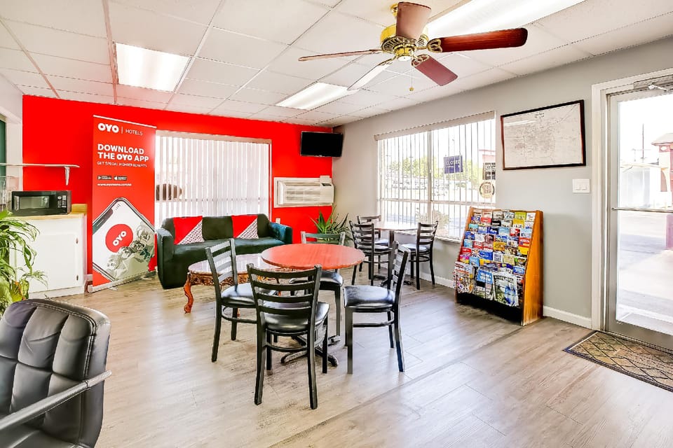 OYO Hotel Texarkana North Heights AR Hwy I-30 Hotel in Texarkana