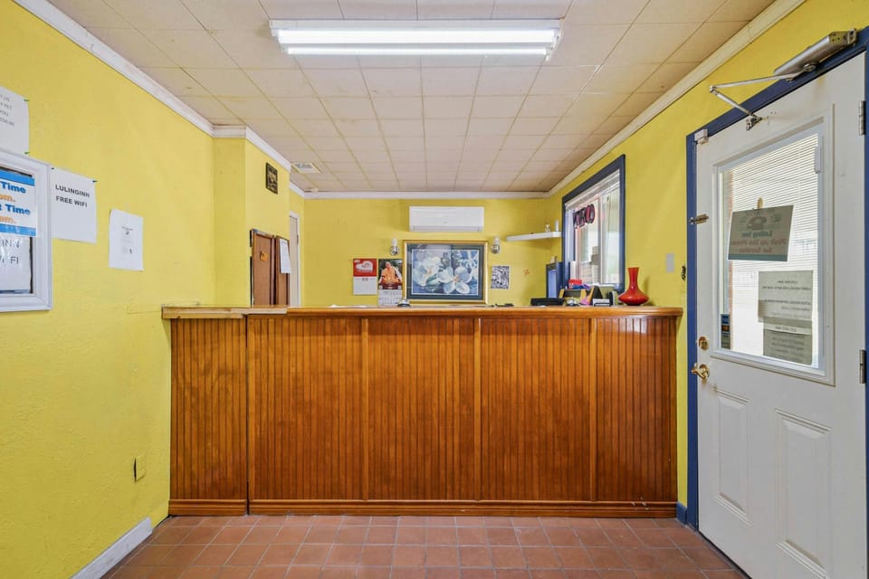 OYO Hotel Luling TX Downtown I-10/US-90 Hotel in Rio Grande