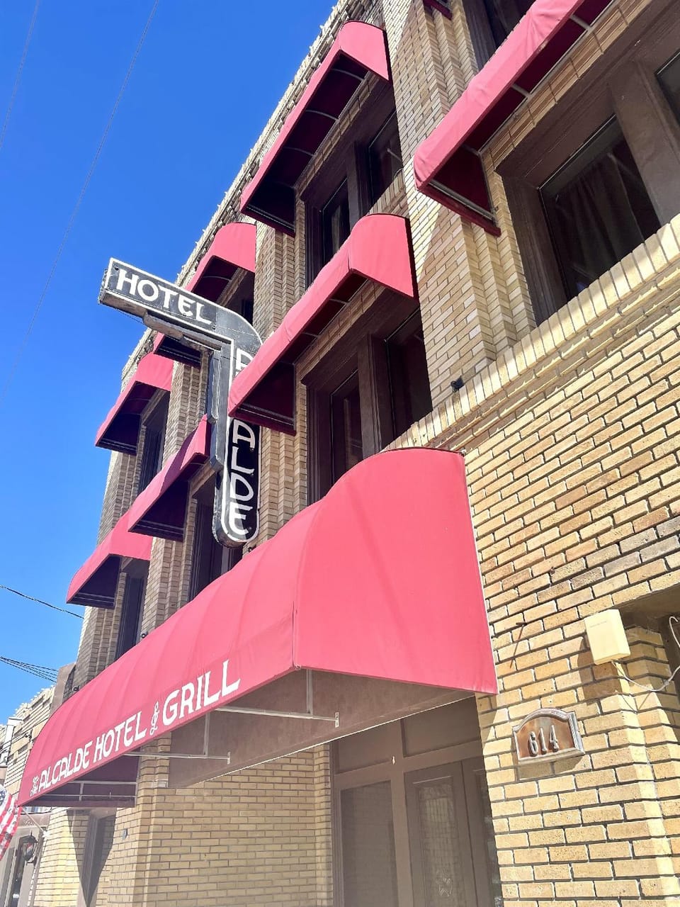 The Alcalde Hotel by OYO Hotel in Gonzales