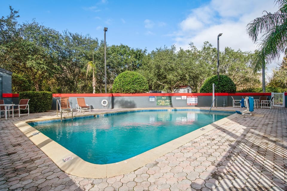 Suburban Studios Orlando - Ocoee/Winter Garden Hotel in Ocoee