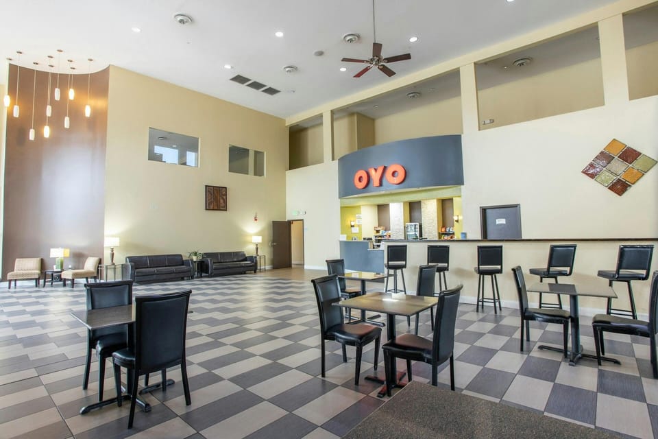 OYO Hotel Knoxville TN Cedar Bluff I-40 Hotel in Cedar Bluff