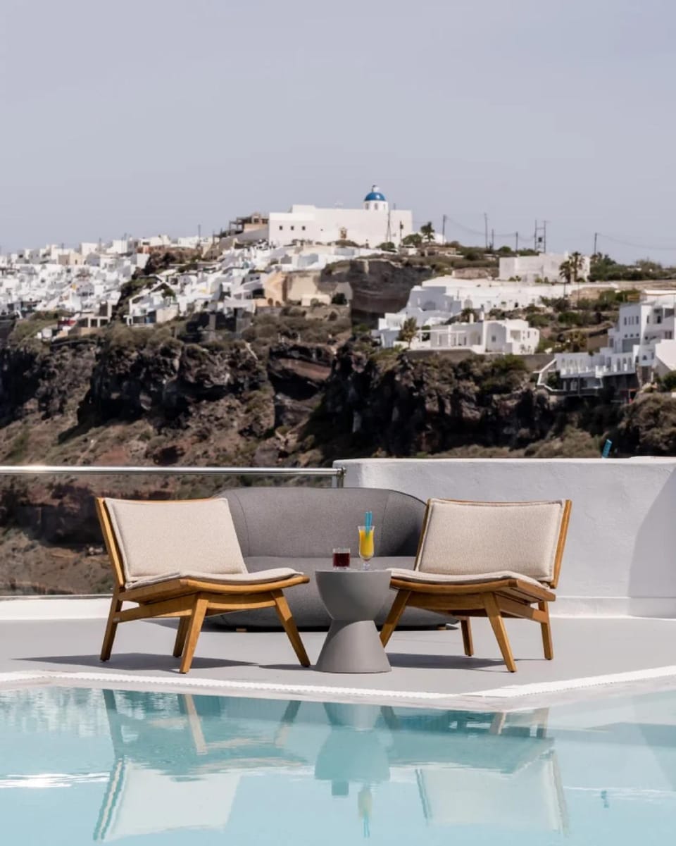 Belvedere Suites. Hotel in Thera