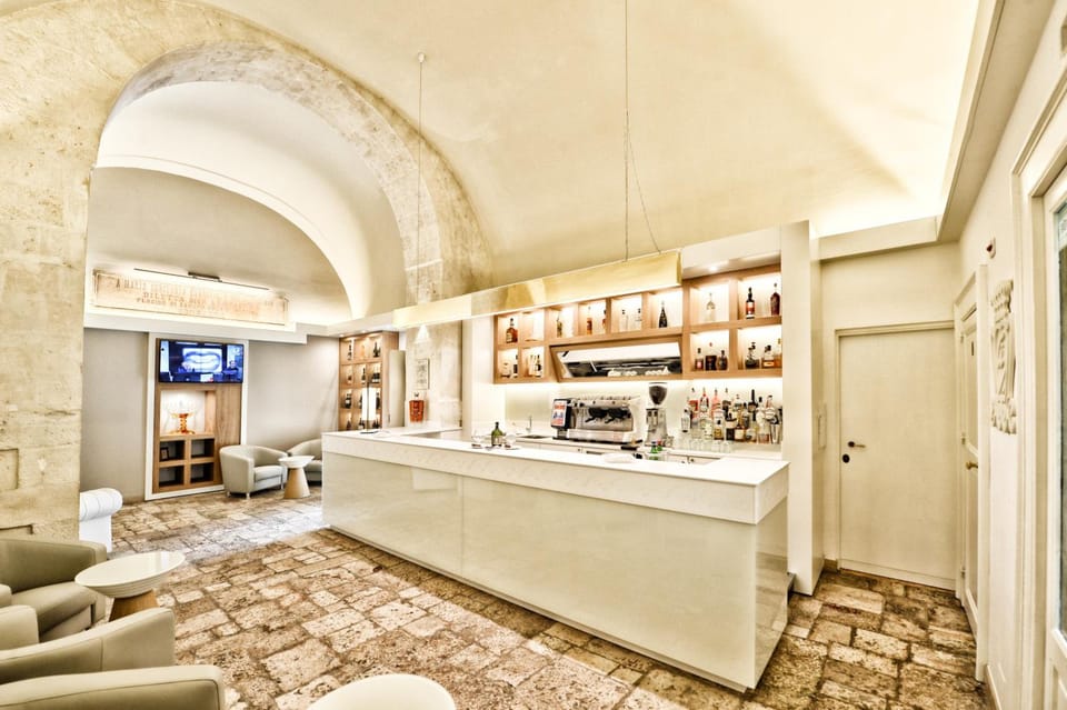 Bar/lounge