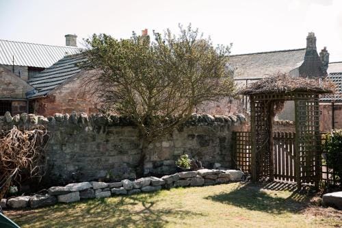 Slate Hall Hotel in Seahouses