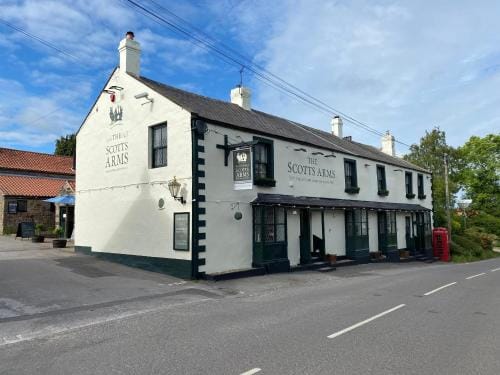 The Scotts Arms Village Inn Hotel in Borough of Harrogate