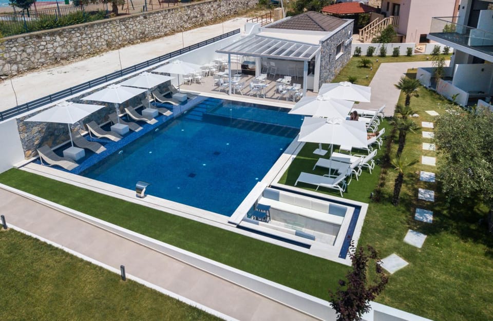 Epicentrum Suites Hotel in Limenaria