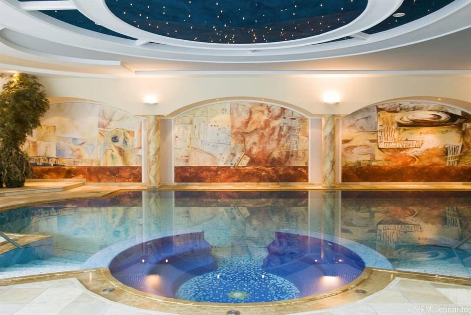 Gardena Grodnerhof - Hotel & Spa Hotel in Ortisei