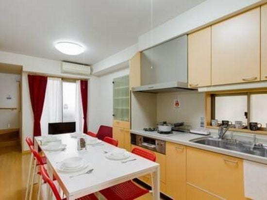 IPlanet Nihonbashi Guest House Hotel in Osaka