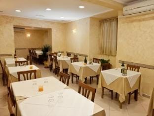 Hotel Le Rose Hotel in Rome