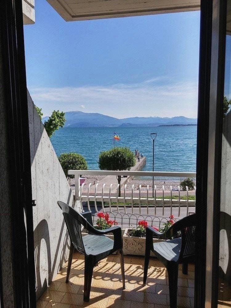 Hotel Riviera Hotel in Desenzano del Garda