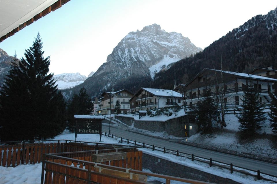 IHR Hotel Villa Emma Hotel in Alba