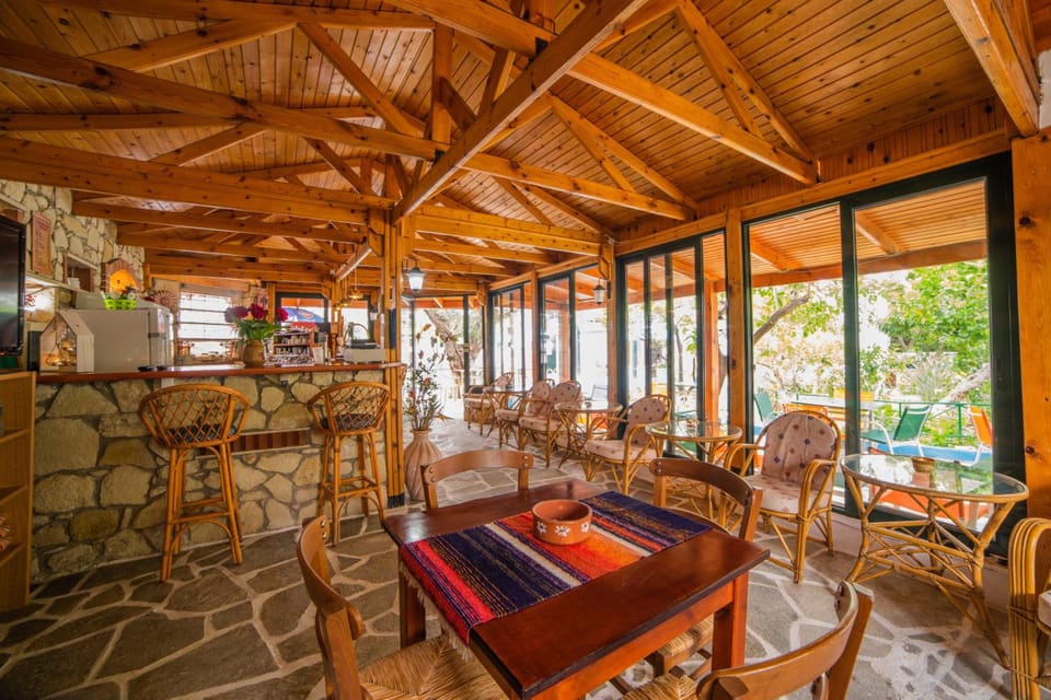 Kastro Studios Apartments Hotel in Myrtos