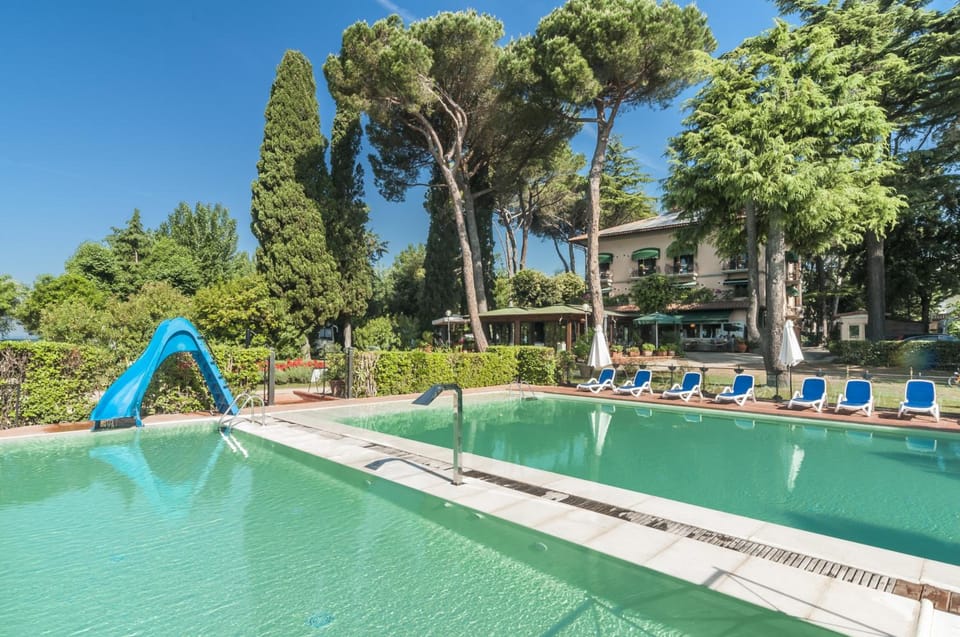 Swimming pool