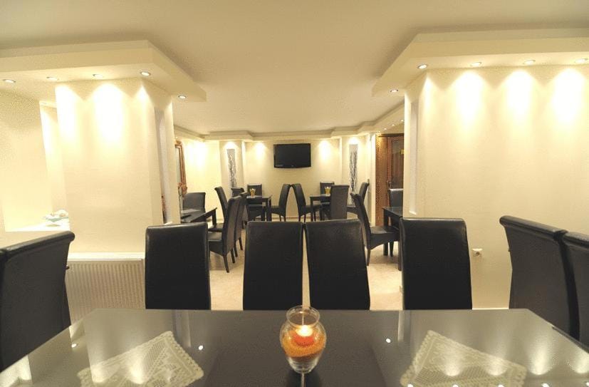 Bar/lounge