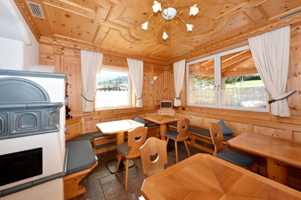 Bar/lounge