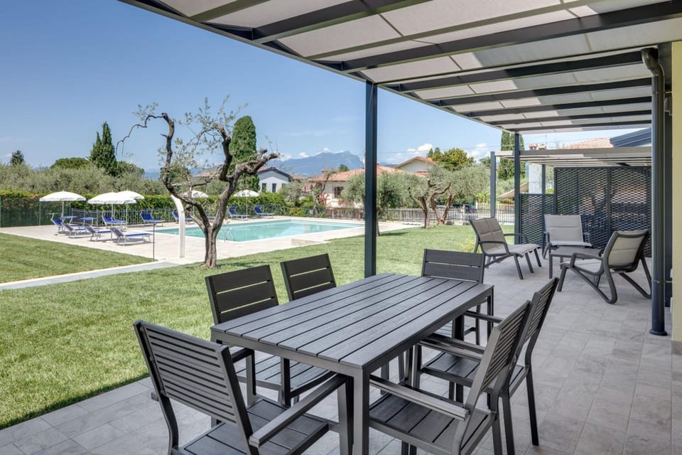 Oleandro Holiday Apartments Hotel in Bardolino