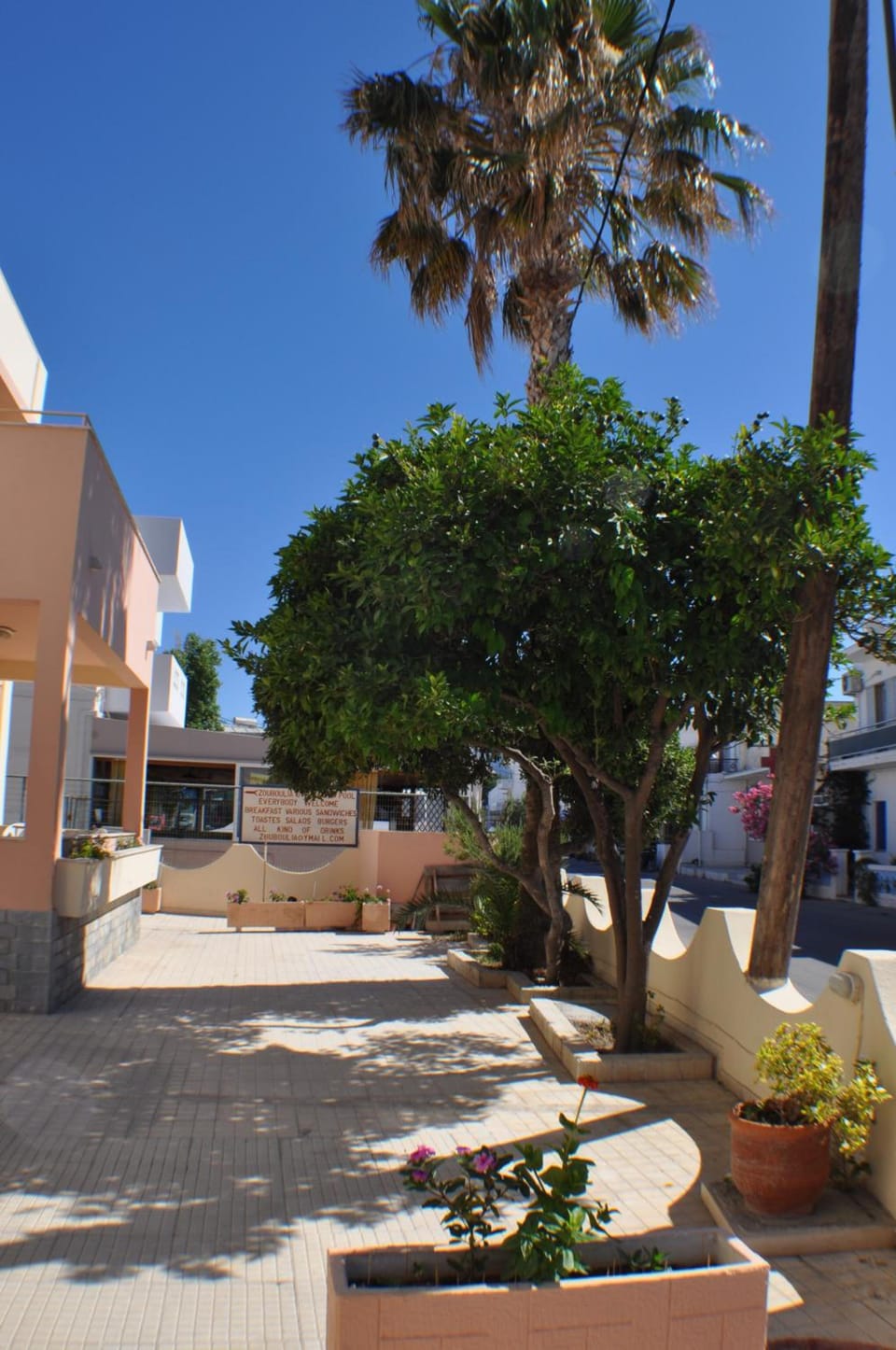Zouboulia Apartments Hotel in Kardamena