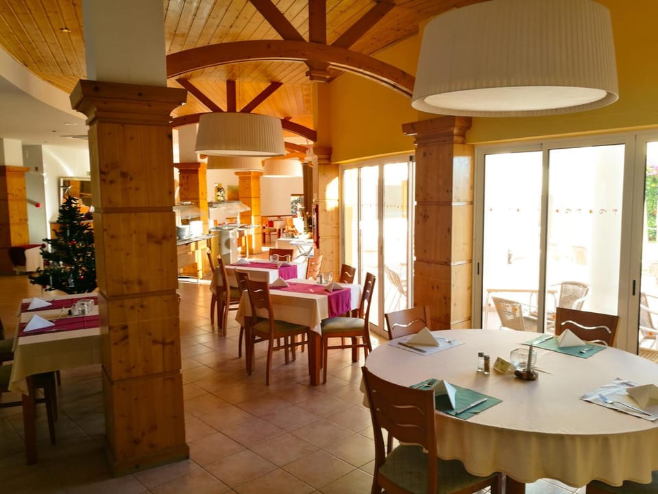 Club House CVL Hotel in Luz