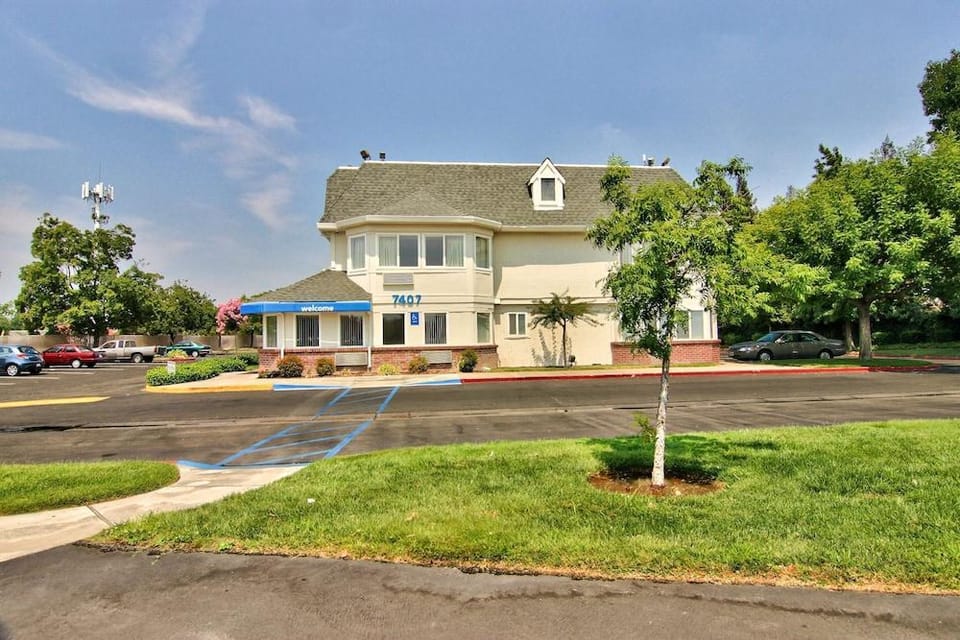 Motel 6 Hotel in Florin