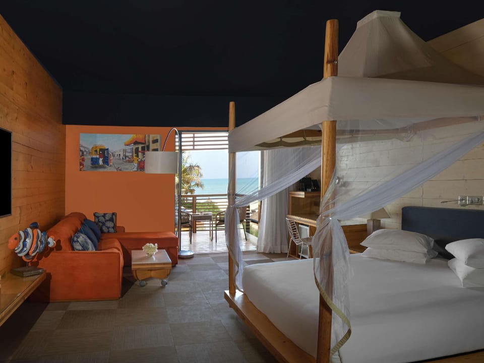 Suite room
