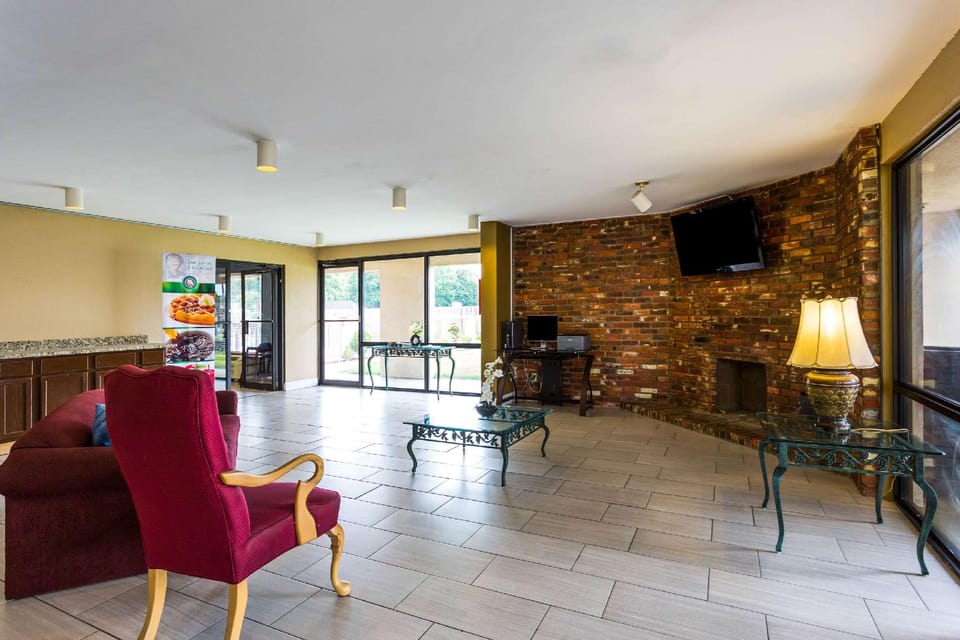 Quality Inn Indianola Hotel in Mississippi