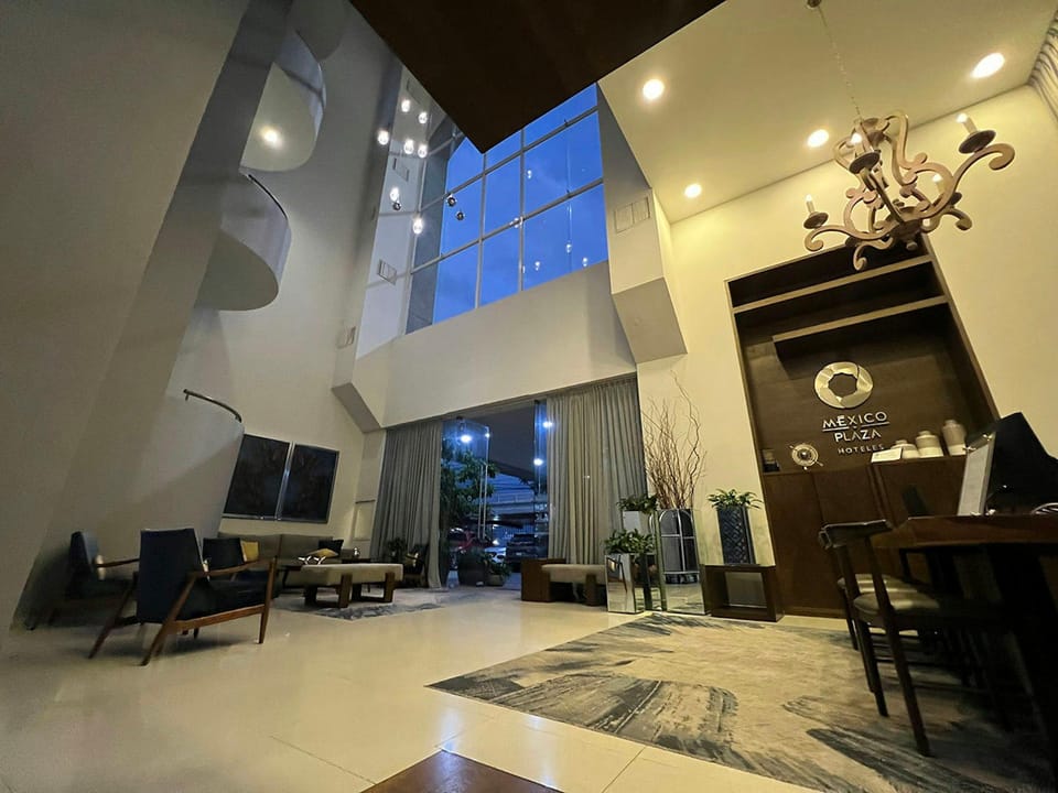 Hotel Suites Mexico Plaza Campestre Apartment hotel in Leon