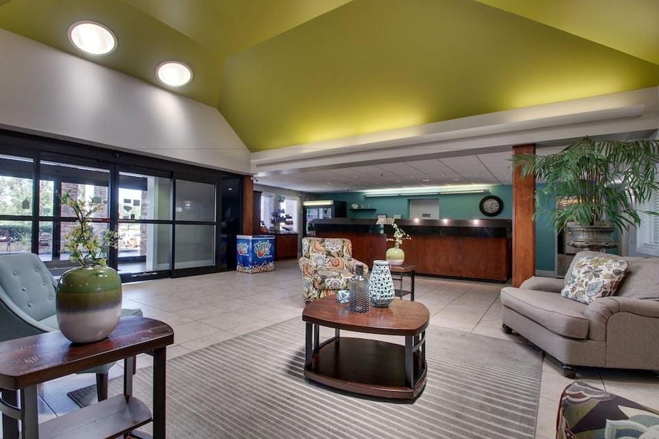 Wingfield Inn & Suites Hotel in Elizabethtown