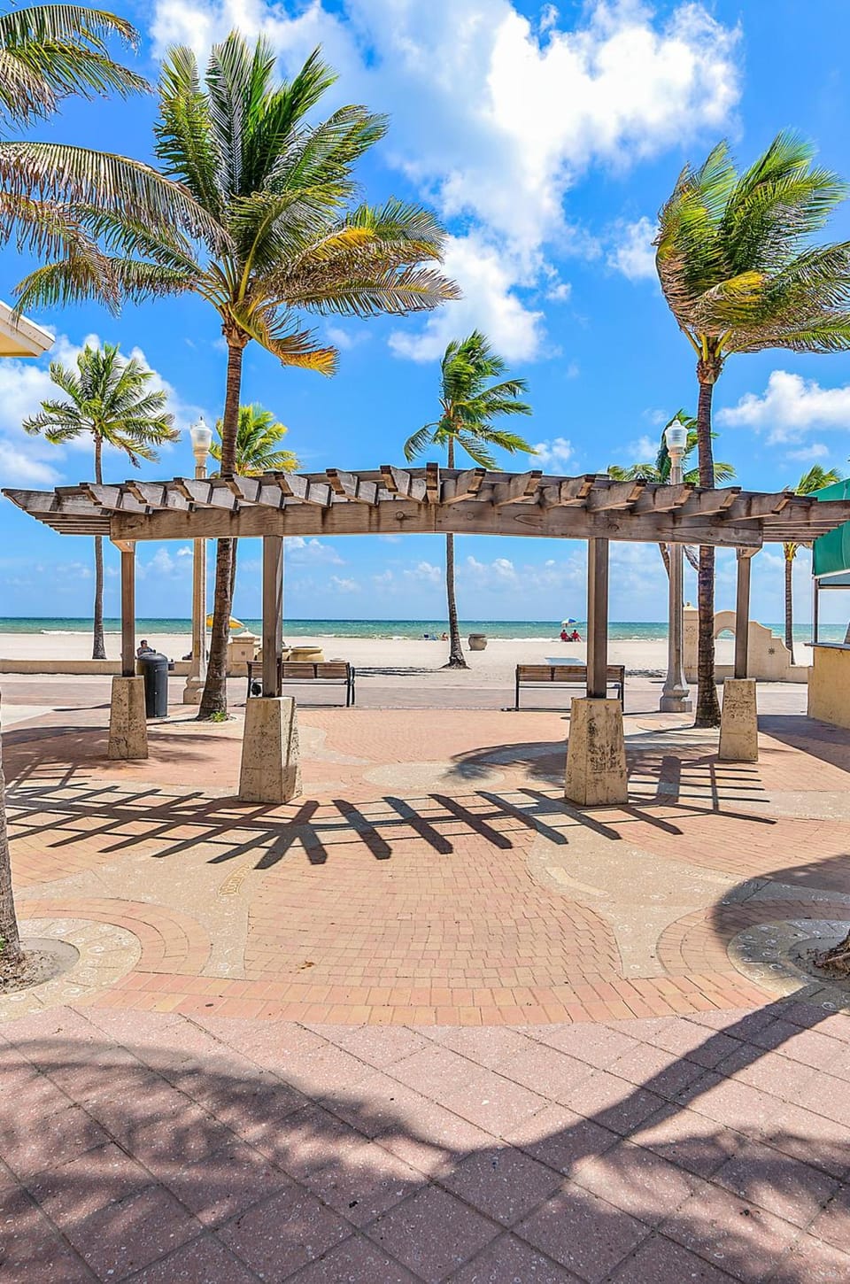 Hollywood Beachside Boutique Suite Hotel in Hollywood Beach