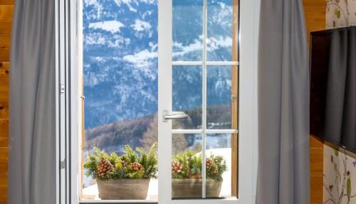 Gasthaus Brunig Kulm Inn in Canton of Bern (Region)