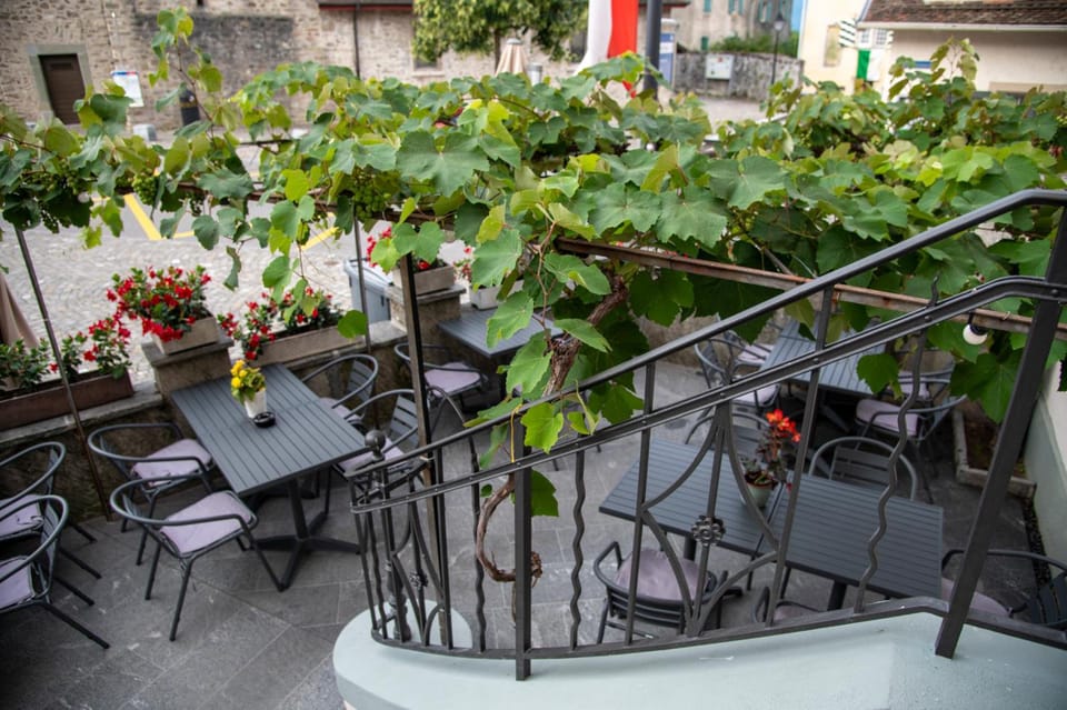 Hotel de la Place Inn in Montreux