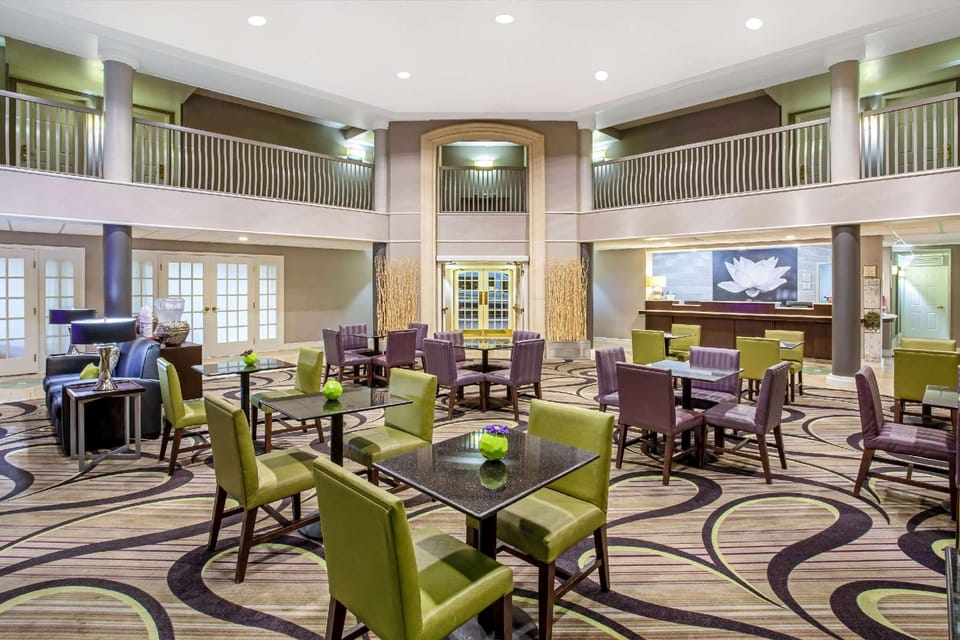 La Quinta Inn & Suites by Wyndham Tucson Airport Hotel in Tucson