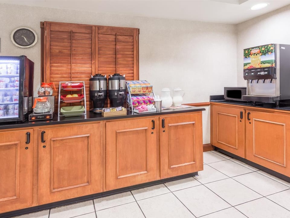 Wingate by Wyndham Indianapolis Airport-Rockville Rd. Hotel in Indianapolis