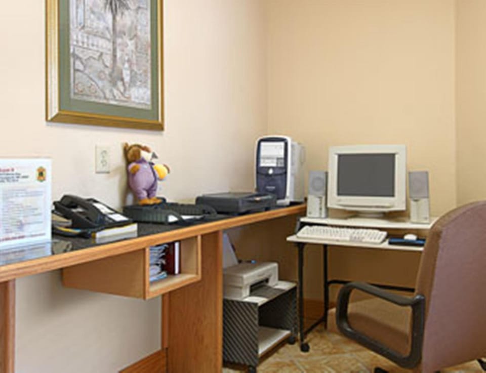 Super 8 by Wyndham Pascagoula Hotel in Moss Point