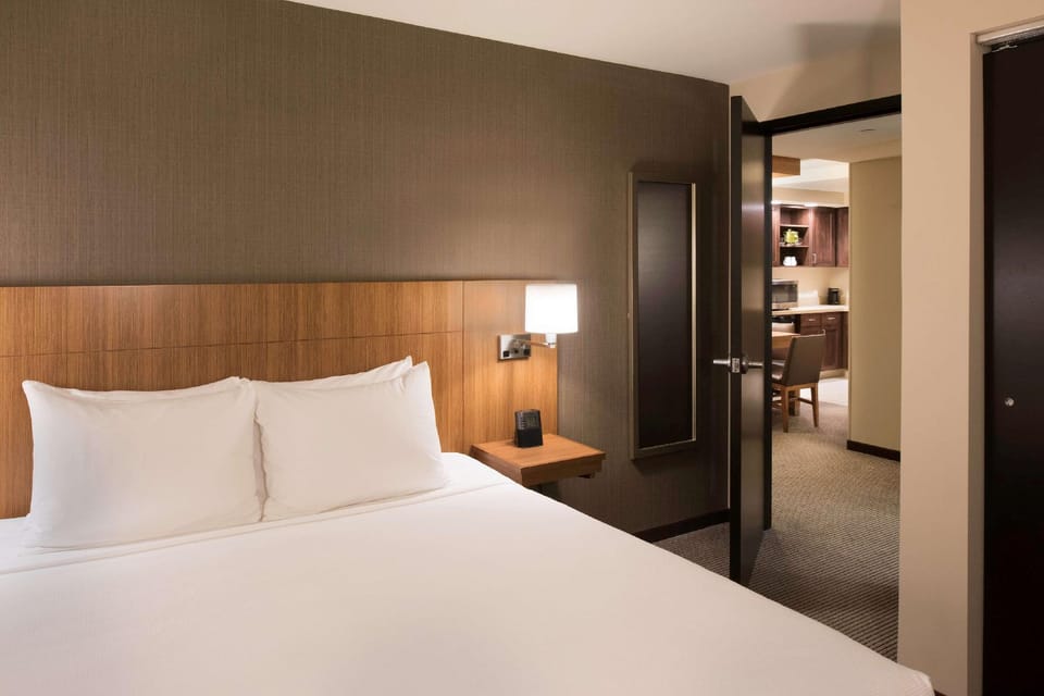 Suite room