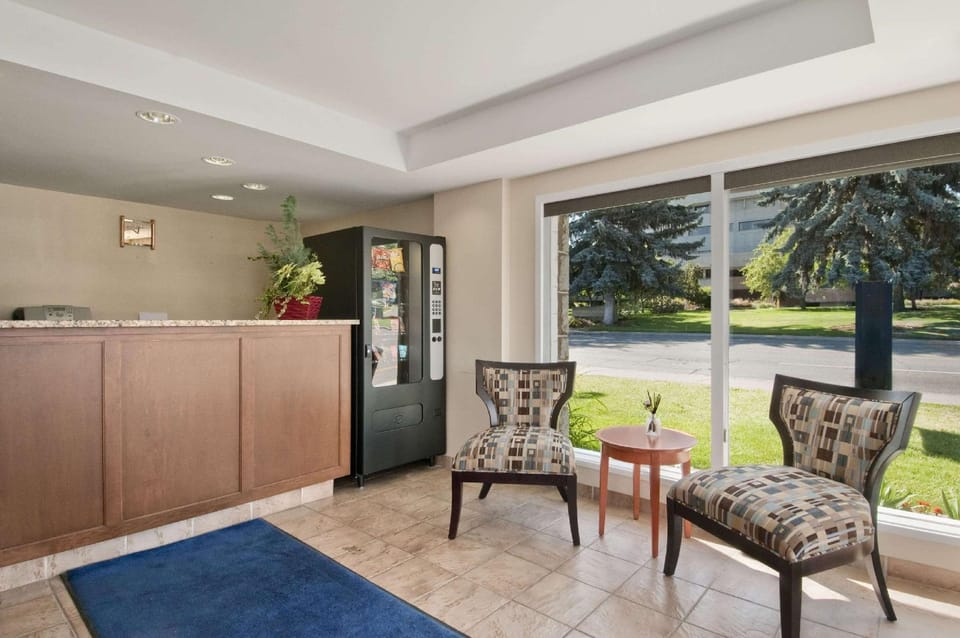 Travelodge by Wyndham Kamloops Hotel in Kamloops